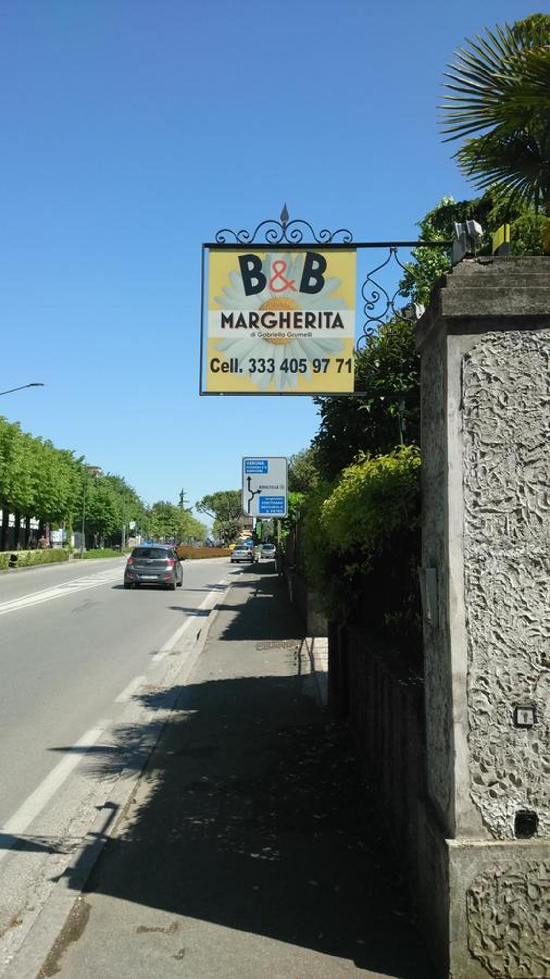 B&B Margherita Desenzano del Garda Buitenkant foto