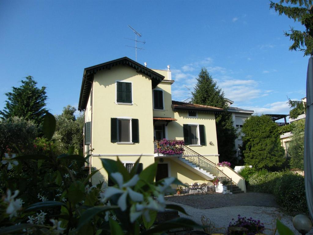 B&B Margherita Desenzano del Garda Buitenkant foto